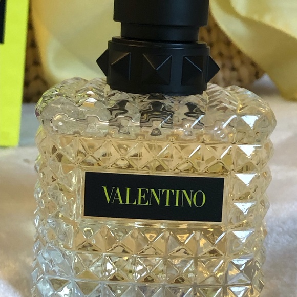 Valentino - BORN IN ROMA YELLOW DREAM - Picture 5 of 5